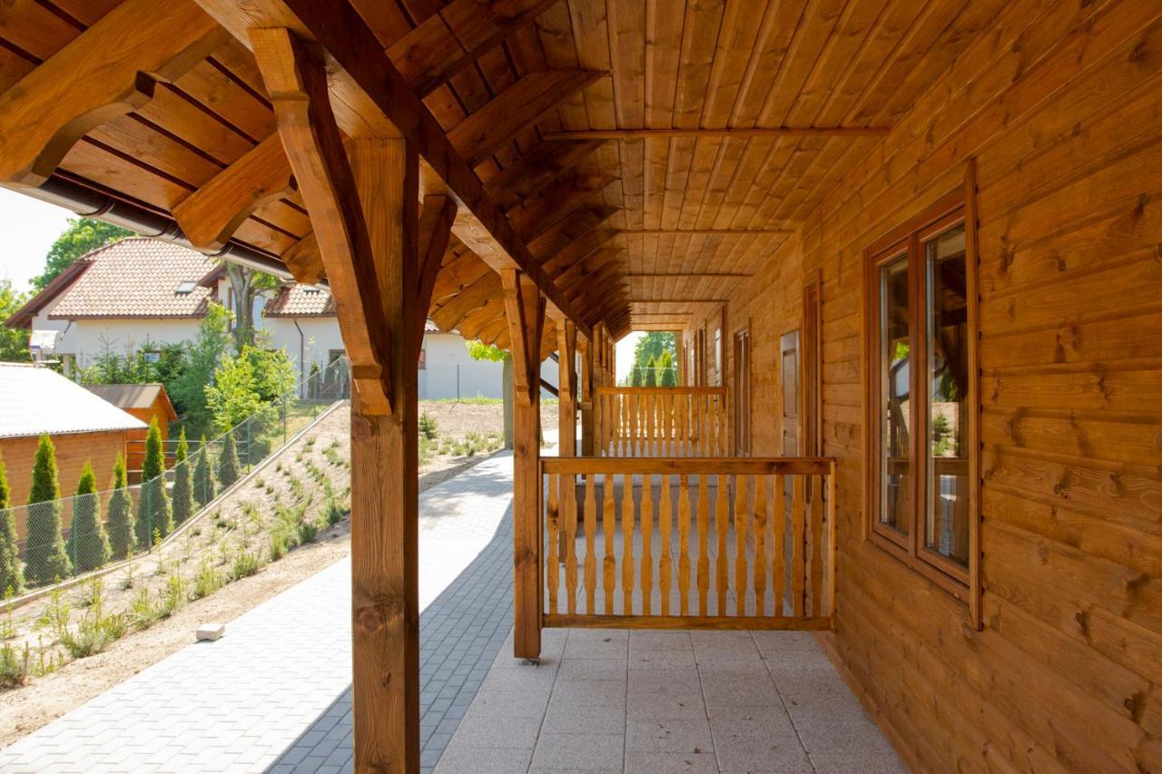 Jantar Pokoje I Domki U Reni Exterior foto