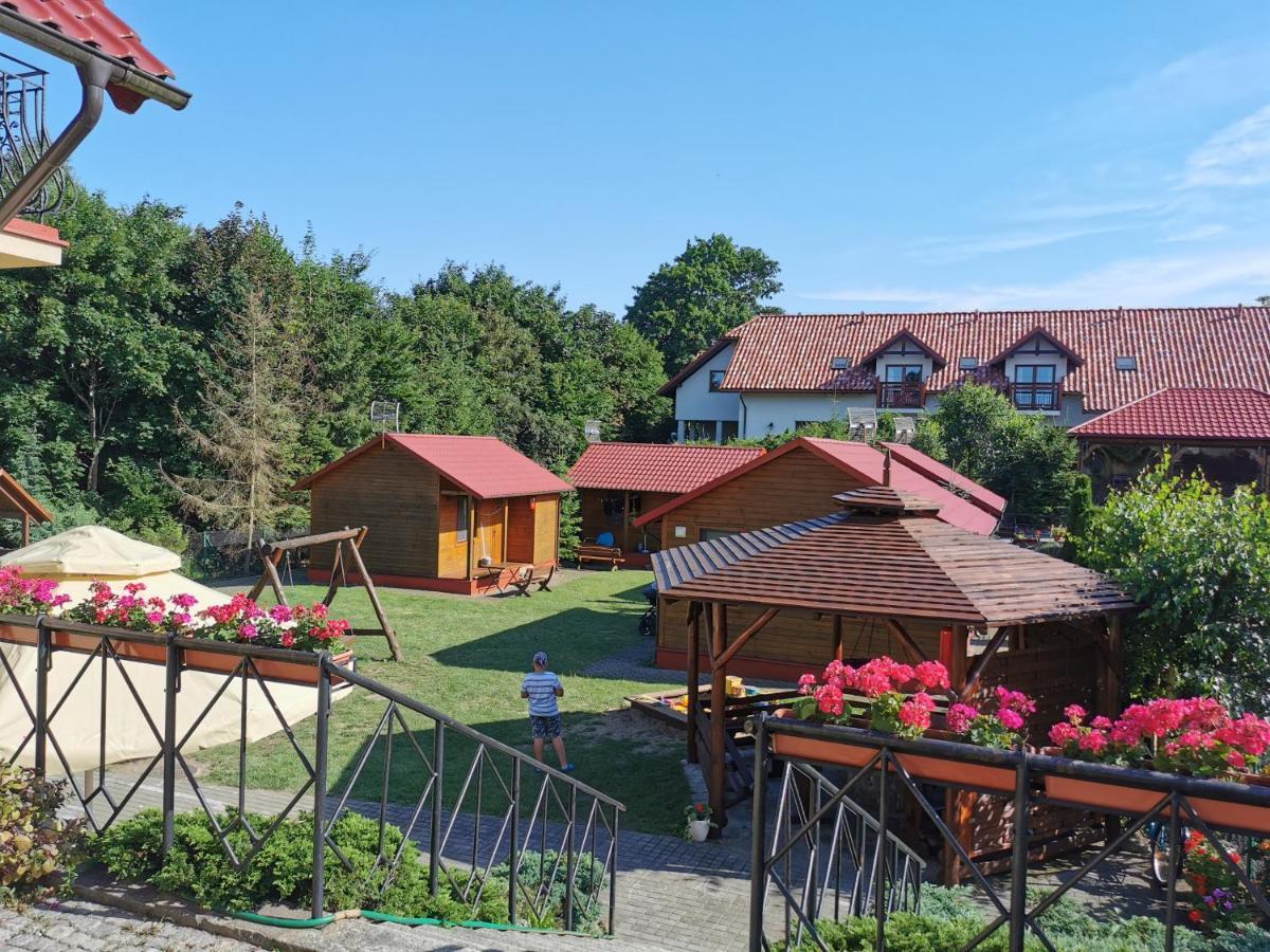 Jantar Pokoje I Domki U Reni Exterior foto